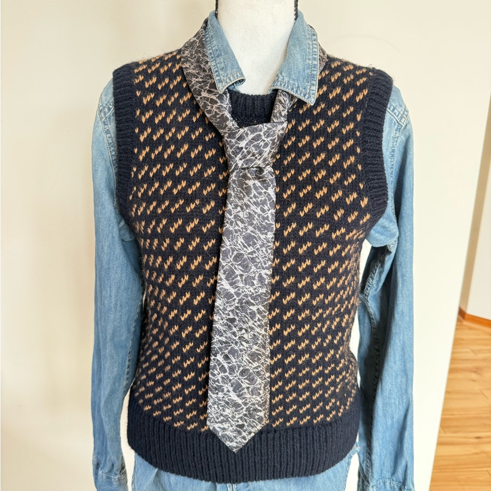 Tory Burch navy and light Brown Knit Sweater Vest - Picture 6 of 9